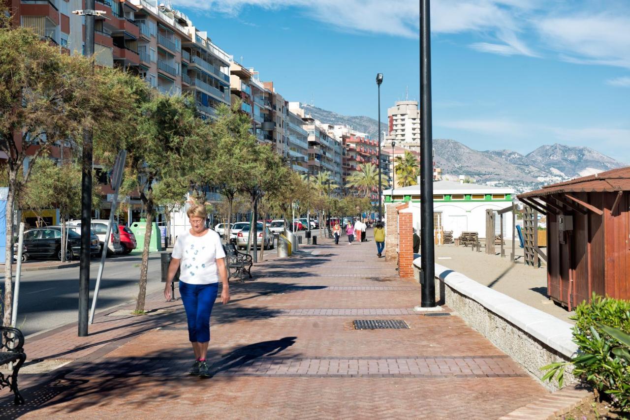 Las Piramides Fuengirola Bagian luar foto
