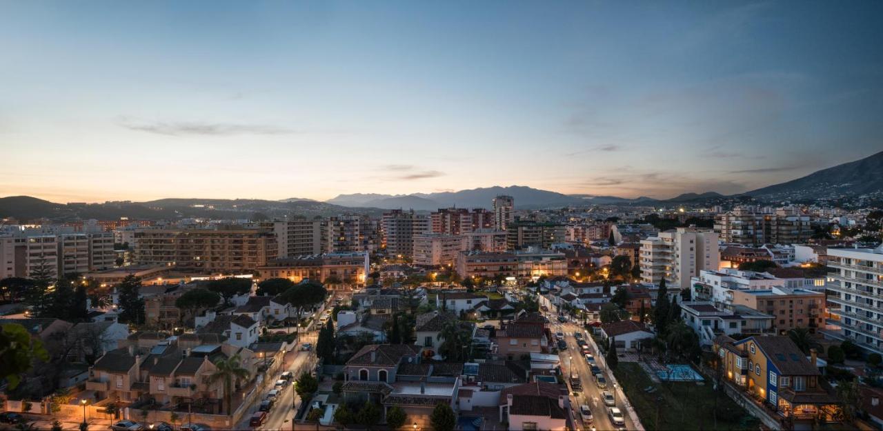 Las Piramides Fuengirola Bagian luar foto